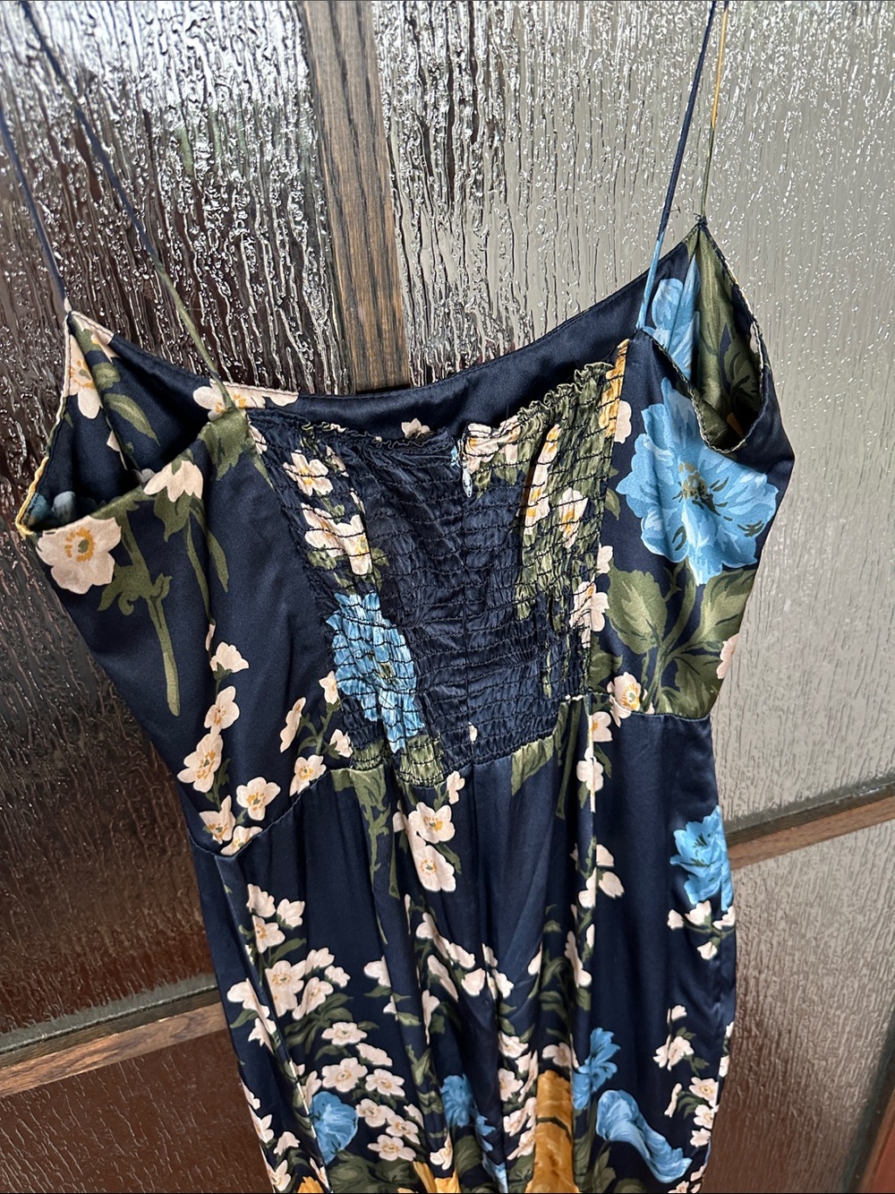 Reformation Navy Frankie Silk Dress
Navy Floral Slip Maxi Dress Sz 4. - Picture 9 of 14